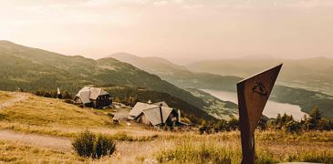 Blick auf die Alexanderalm © Fabian Sackl