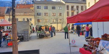 Wochenmarkt am Rathausplatz