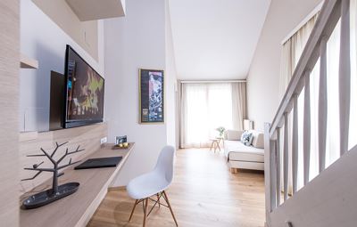 Family room, shower and bath, toilet