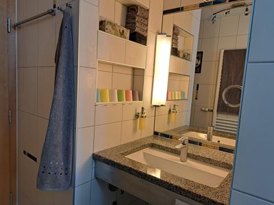 Apartment, shower and bath, toilet, 2 bed rooms