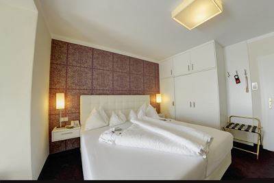 Junior suite, doccia, WC, sud