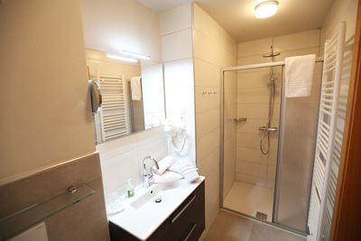 Junior suite, doccia, WC, sud