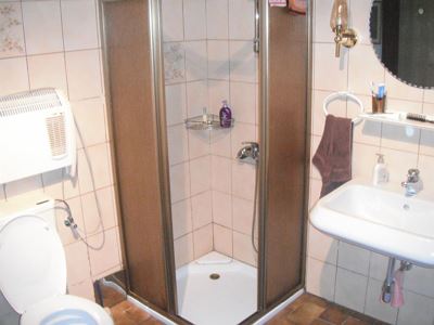 Casa vacanze, doccia e bagno, WC, 3 camere da letto