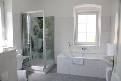 Appartamento in albergo, doccia e bagno, WC, balcone