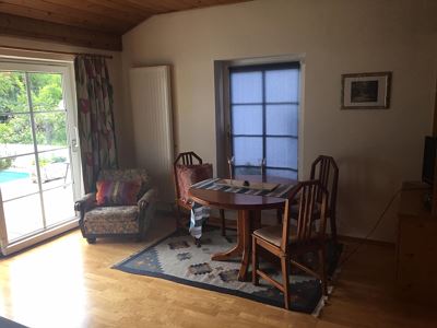 Apartment, bath, toilet, facing the pool