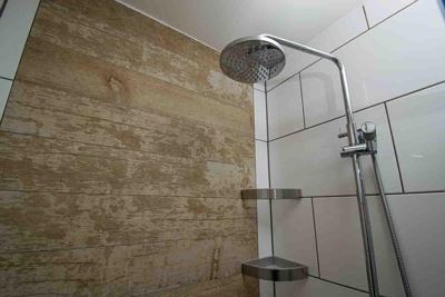 Double room, shower, toilet, balcony