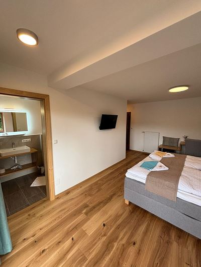 Deluxe Doppelzimmer Zedernplatz mit Südbalkon