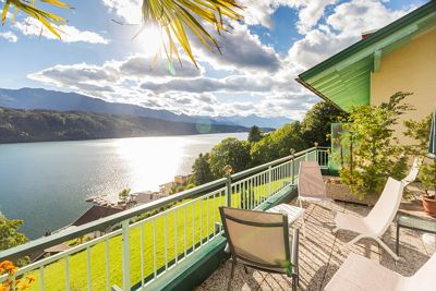 Doppelzimmer mit Balkon und Seeblick