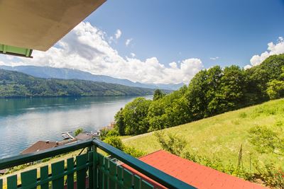 Single Room with Balcony and Lake View