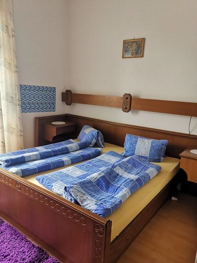 Double room, shower, toilet, balcony