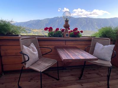 Doppelzimmer mit Balkon und Seeblick