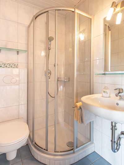 Double room, shower, toilet, balcony