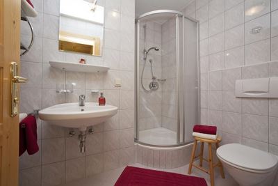 Apartment, separate toilet and shower/bathtub, terrace