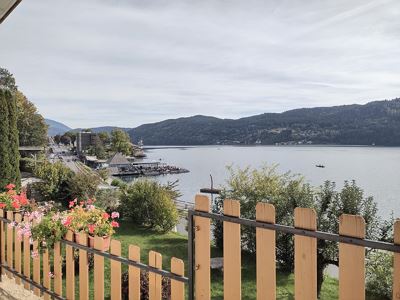 Apartment, shower, toilet, lake view