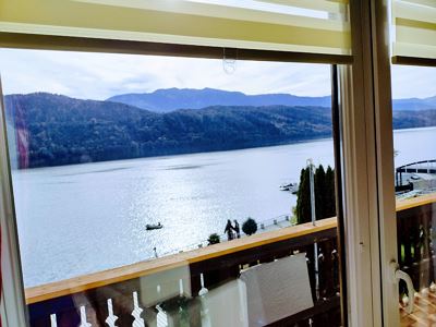 Holiday home, shower or bath, toilet, lake view