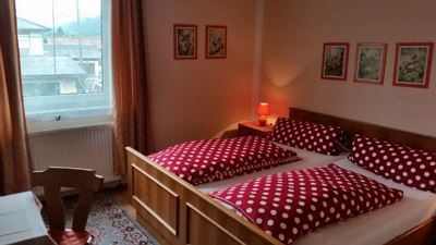 Double room, shower, toilet, balcony