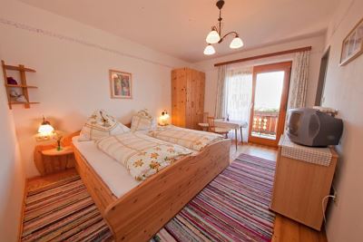 Double room, shower, toilet, 1 bed room