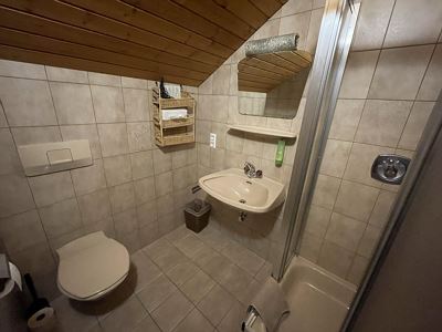 Apartment, shower, toilet, 2 bed rooms