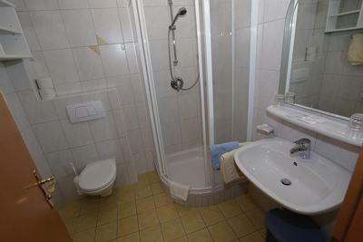 Double room, shower, toilet, balcony