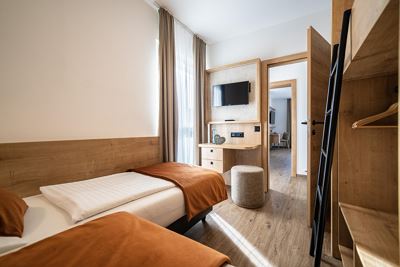 Suite, doccia, WC, 2 camere da letto