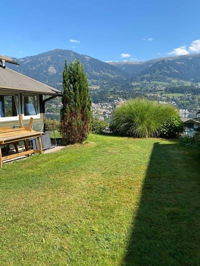 Holiday home, shower, toilet, lake view