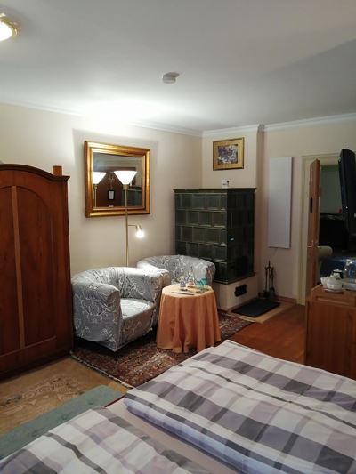 Double room, shower, toilet, superior