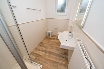 Camera per famiglie, doccia o bagno, WC, balcone