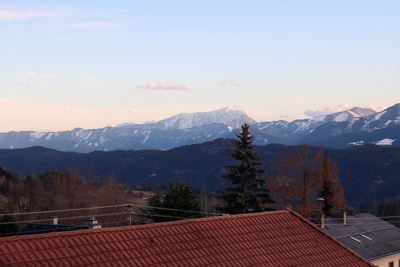 Familienzimmer mit separater Toilette und Bad und Balkon