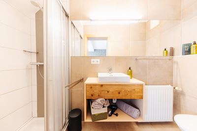 Camera per famiglie, doccia o bagno, WC, comfort