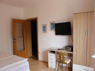 Ferienwohnung für 2-4 Personen mit Seeblick