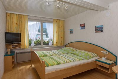 Double room, shower, toilet, balcony