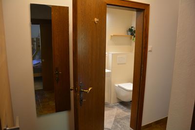 Apartment, shower and bath, toilet, 2 bed rooms