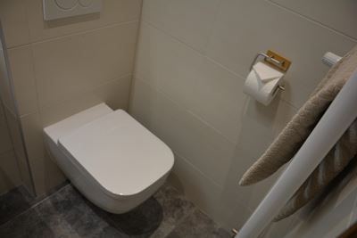 Apartment, shower and bath, toilet, 2 bed rooms