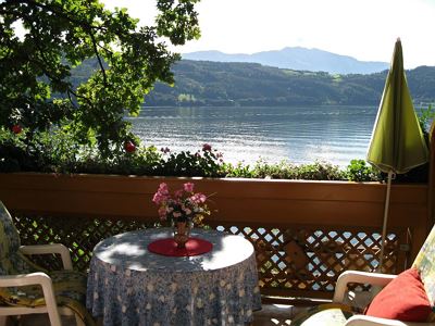 Appartamento, balcone verso lago