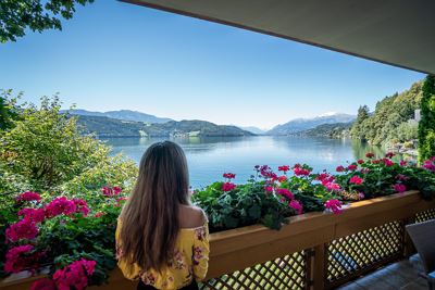 Appartamento, balcone verso lago