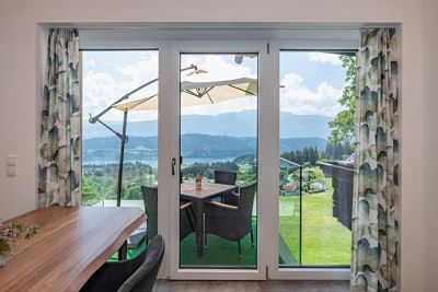 Apartment, shower, lake view