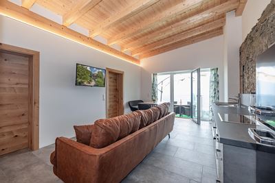 Apartment, shower, lake view