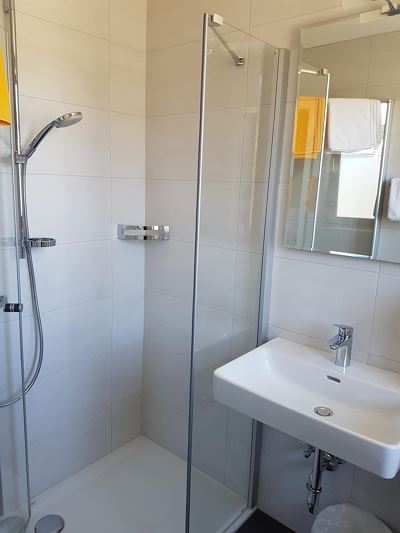 Double room, shower, toilet, balcony