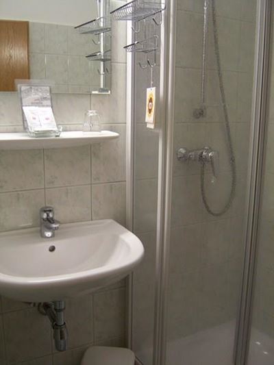 Camera tripla, doccia o bagno, WC, vista lago