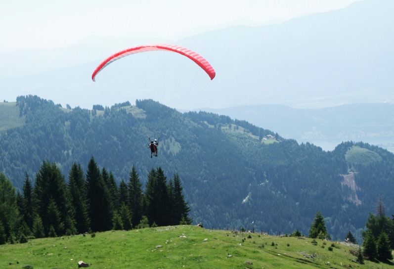 Flugschulen & Flugclubs ...