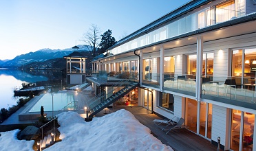 Relaxing at the Kärnten Badehaus