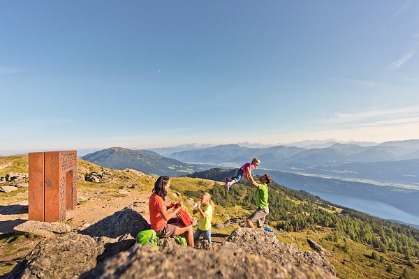 Familienwanderung mit Ausblick