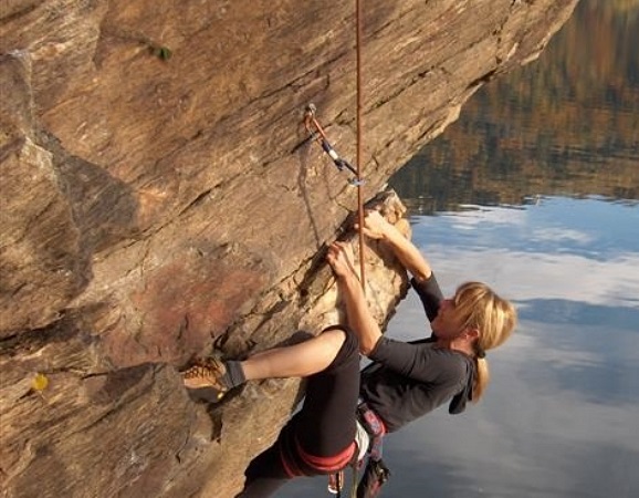 Palestra di roccia “Burgbichl” a Rothenthurn