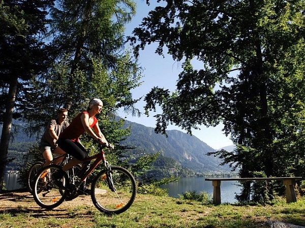 La ciclabile al lago Millstätter See. I più bei posti per un picnic