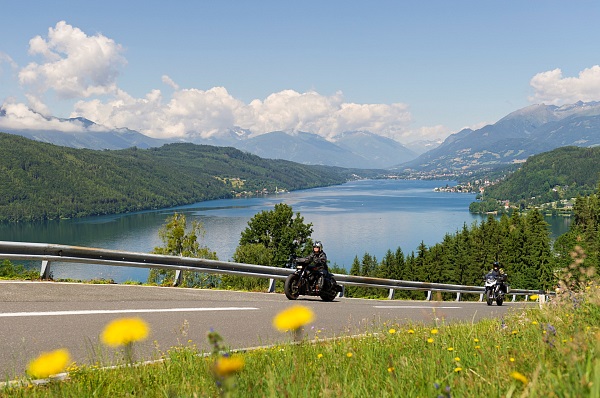 Motorradfahren am Millstätter See © Kärnten Werbung, Fotograf Franz Gerdl (2)