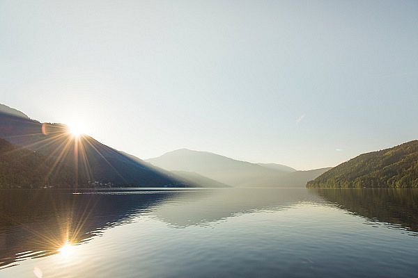 Sonnenaufgangsstimmung am Millstätter See