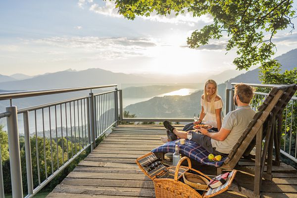 Sonnenuntergang am Sternenbalkon - Picknick am Millstätter See