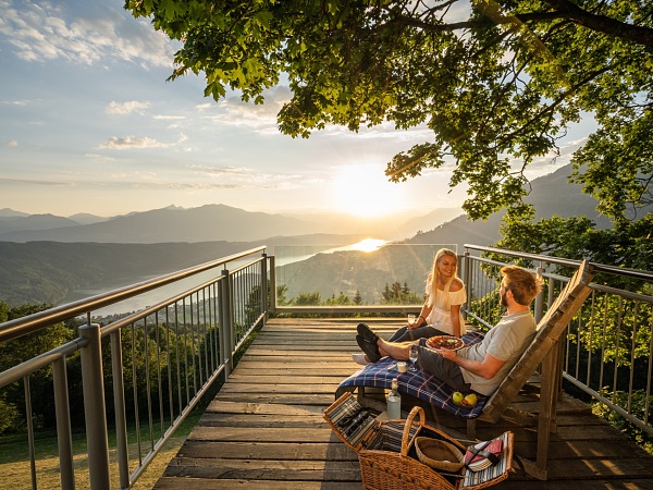 Romantic picnic at the foot of Mount Mirnock